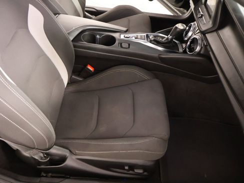 Used 2020 Chevrolet Camaro LT image 12