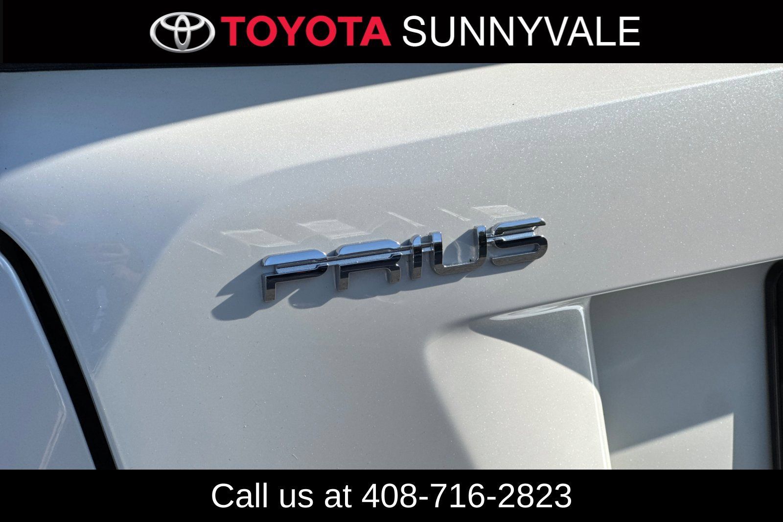 Used 2018 Toyota Prius Four Touring w/ Premium Convenience Package FWD image 14