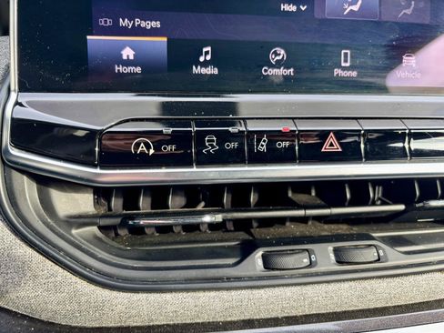 Used 2023 Jeep Compass Sport image 30