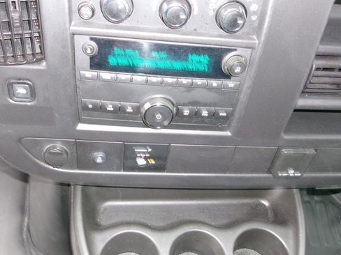 Used 2024 GMC Savana 2500 w/ Driver Convenience Package image 12