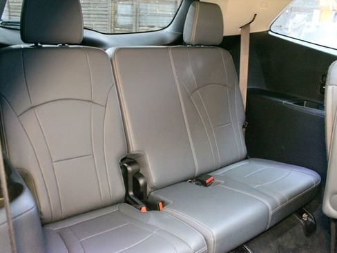 Used 2021 Buick Enclave Essence w/ Sun And Navigation Package AWD/4WD image 16