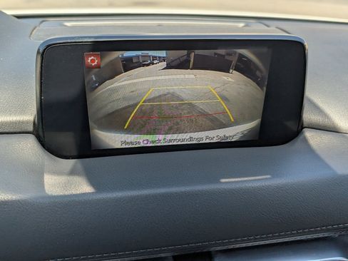 Used 2018 MAZDA CX-5 Touring w/ Preferred Equipment Package FWD image 6