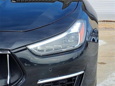 Used 2018 Maserati Ghibli S GranLusso image 30