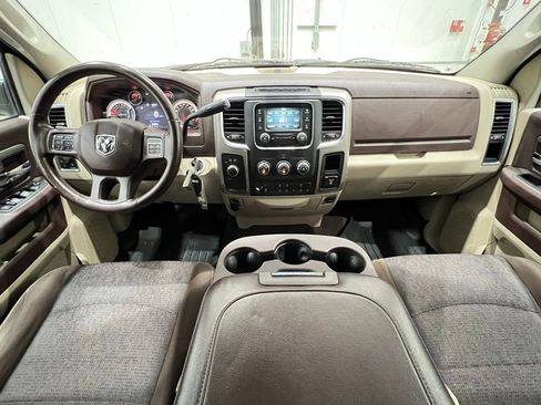Used 2014 RAM 3500 SLT w/ Luxury Group AWD/4WD image 22