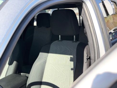 Used 2022 Toyota Tacoma TRD Off-Road w/ Technology Package image 6