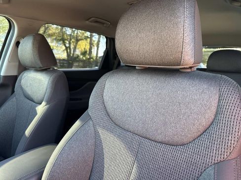 Used 2019 Hyundai Santa Fe SE image 25