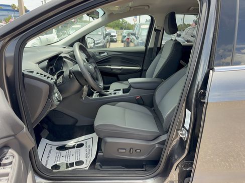 Used 2018 Ford Escape SE w/ SE Sync 3 Package FWD image 12
