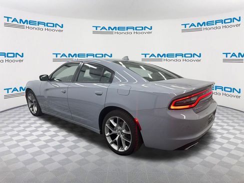 Used 2022 Dodge Charger SXT w/ Plus Group image 3