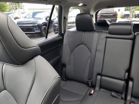 Used 2025 Toyota Grand Highlander AWD Hybrid image 14
