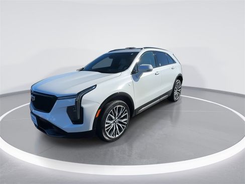 Used 2024 Cadillac XT4 Sport image 4