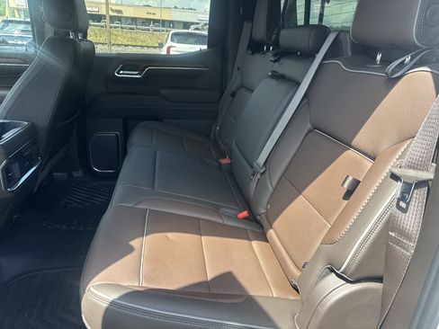 Used 2022 GMC Sierra 1500 Denali AWD/4WD image 13