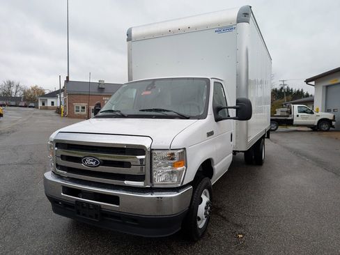 New 2026 Ford E-450 and Econoline 450 Super Duty w/ Power Equipment Group image 1