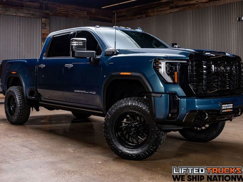 Used 2024 GMC Sierra 2500 Denali Ultimate image 1