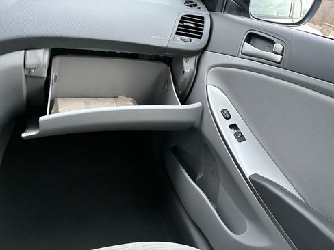 Used 2016 Hyundai Accent SE image 30