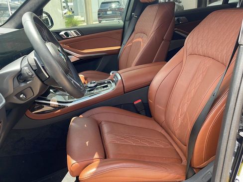 Used 2024 BMW X7 M60i w/ Executive Package AWD/4WD image 2