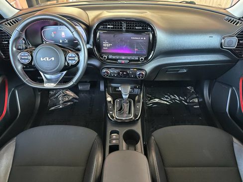 Certified 2023 Kia Soul GT-Line w/ GT-Line Technology Package FWD image 18