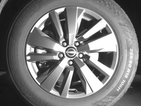 Used 2025 Nissan Pathfinder SV FWD image 12