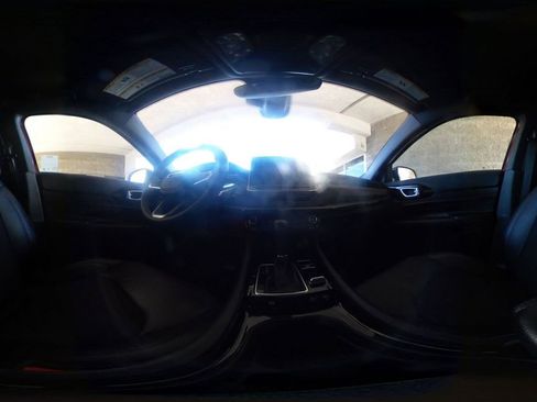 Used 2025 Jeep Compass Trailhawk image 42