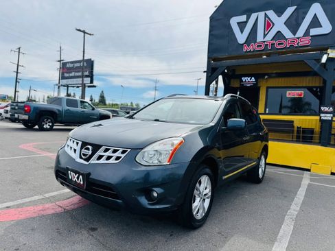 Used 2013 Nissan Rogue SV w/ Premium Pkg FWD image 1
