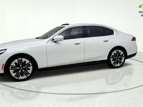 Used 2026 BMW 540i xDrive AWD/4WD image 4