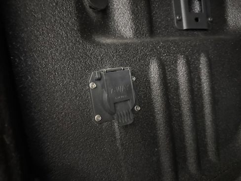 Used 2021 Ford F250 Lariat w/ FX4 Off-Road Package image 19