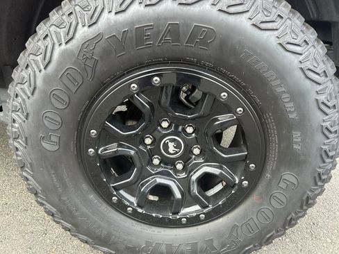 Used 2024 Ford Bronco Wildtrak AWD/4WD image 12
