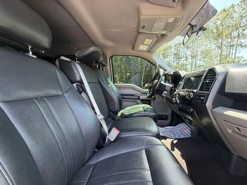 Used 2017 Ford F150 XLT w/ Equipment Group 302A Luxury AWD/4WD image 21