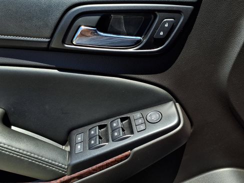 Used 2016 GMC Yukon XL SLT w/ HD Trailering Package RWD image 19