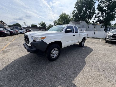 Used 2019 Toyota Tacoma SR RWD image 41