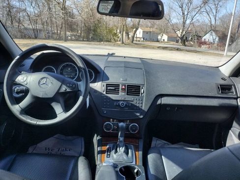 Used 2009 Mercedes-Benz C 300 Luxury image 15