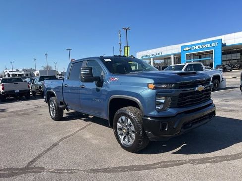New 2026 Chevrolet Silverado 2500 Custom w/ Custom Value Package AWD/4WD image 1