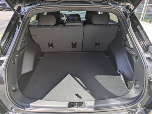 New 2026 Chevrolet Equinox EV LT FWD image 12