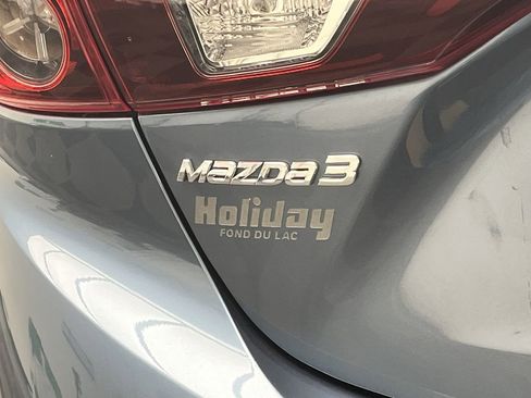 Used 2015 MAZDA MAZDA3 i Touring image 25