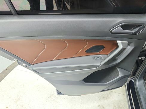 Used 2024 Volkswagen Tiguan SEL R-Line image 39