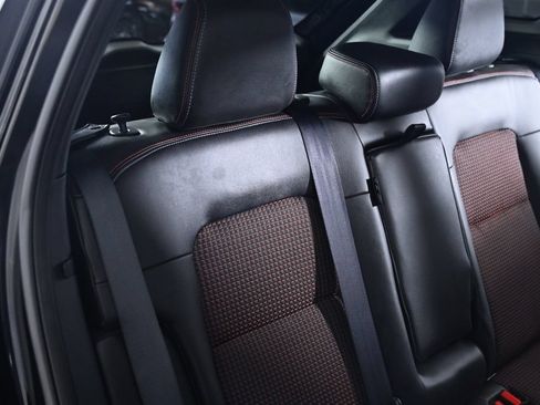 Certified 2025 Nissan Kicks SR AWD/4WD image 26