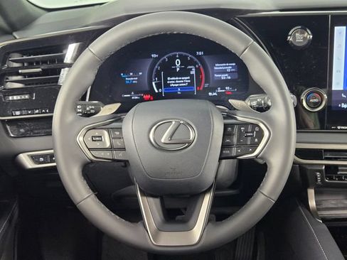 Used 2025 Lexus RX 350 FWD w/ Technology Package image 18