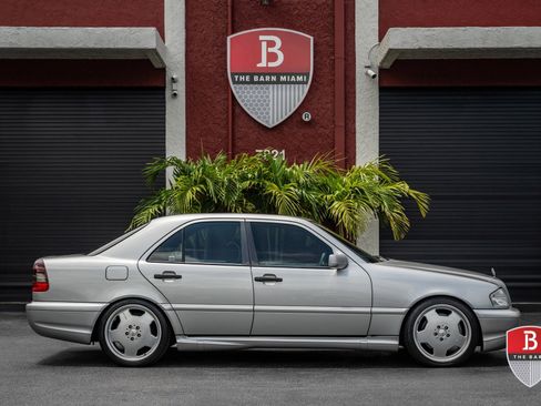 Used 1999 Mercedes-Benz C 43 AMG Sedan image 14