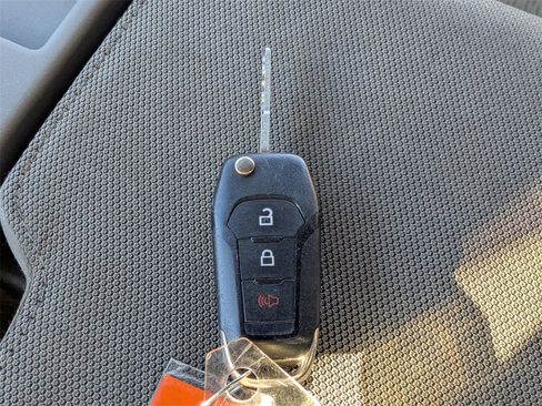 Used 2019 Ford F250 XLT w/ XLT Value Package image 31