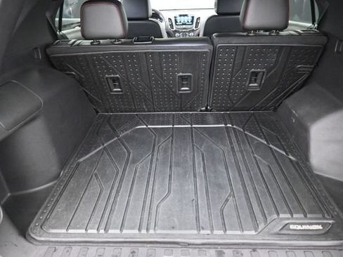 Certified 2024 Chevrolet Equinox RS FWD image 26