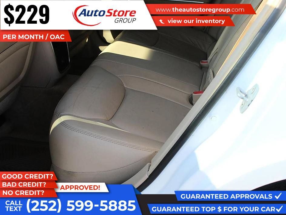 Used 2014 Chrysler 300 RWD image 11