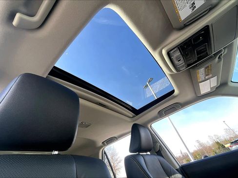 Used 2023 Toyota 4Runner Limited image 13