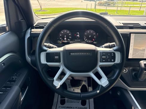 Used 2025 Land Rover Defender 110 S AWD/4WD image 19