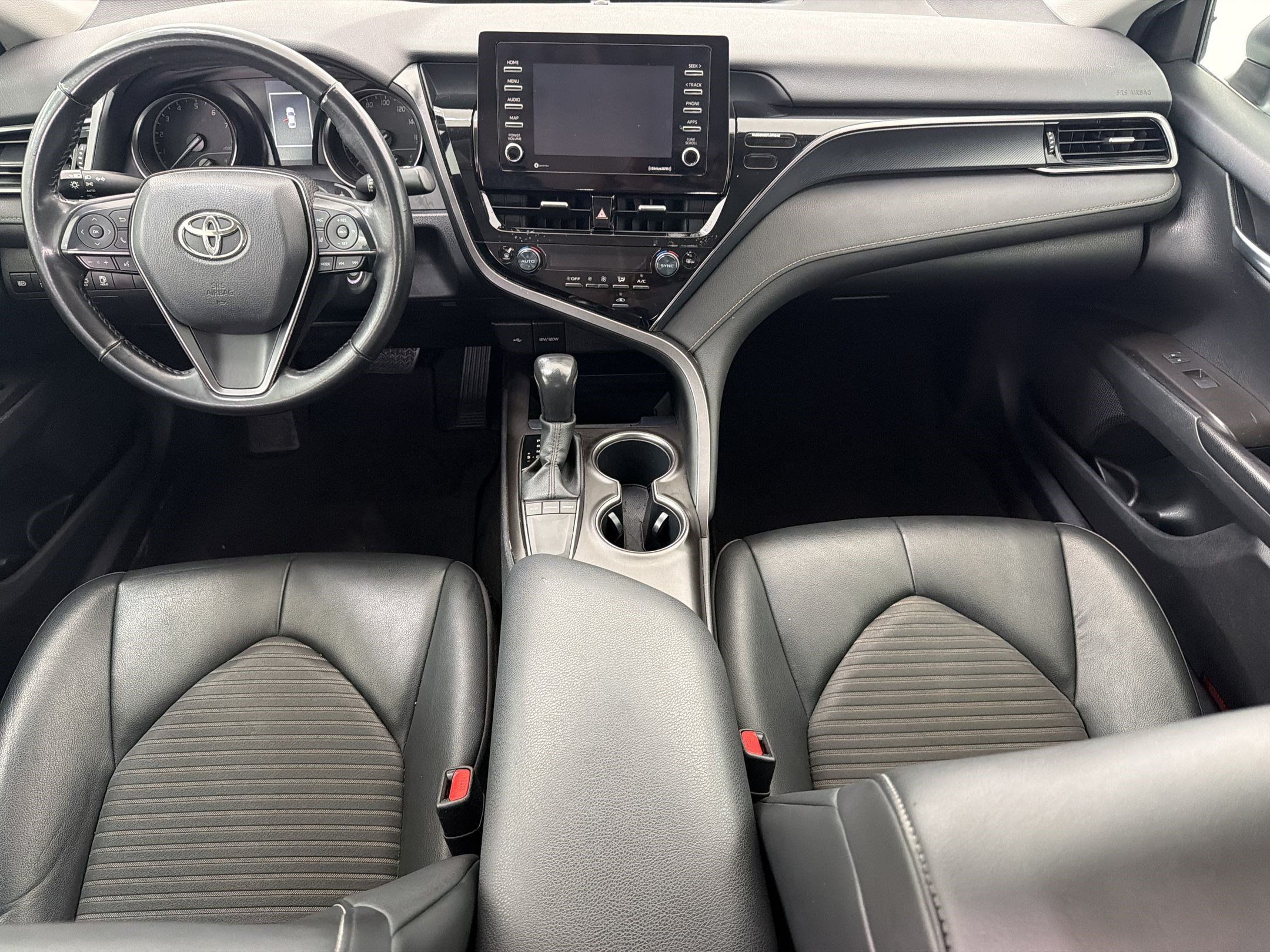 Used 2023 Toyota Camry SE FWD image 15