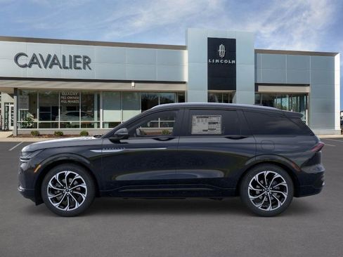 New 2026 Lincoln Nautilus Reserve image 3