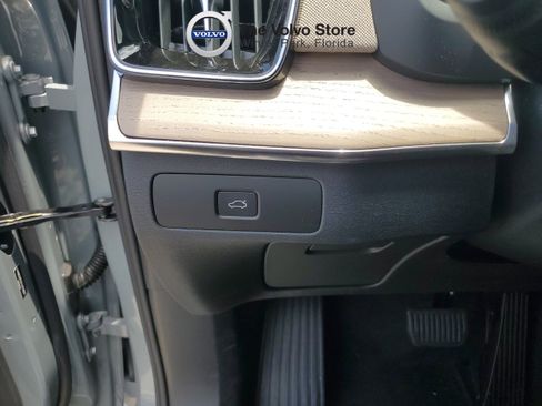 Used 2026 Volvo XC90 B6 Plus w/ Protection Package Premier AWD/4WD image 26