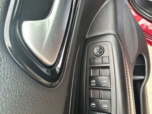 Used 2024 Dodge Durango SXT w/ SXT Blacktop Group image 7