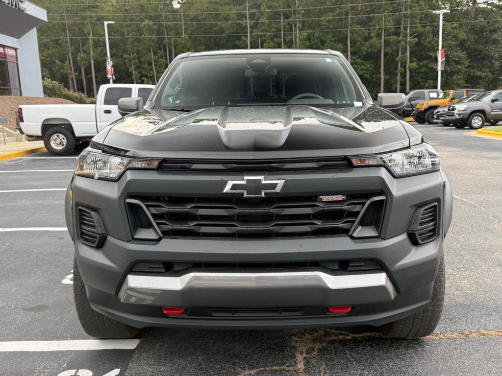 Used 2023 Chevrolet Colorado Trail Boss w/ LPO, Dark Essentials Package AWD/4WD image 5