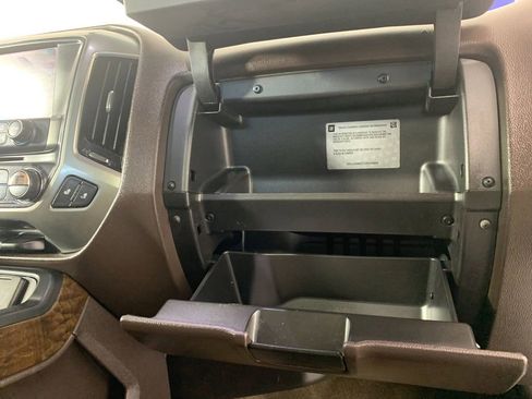 Used 2018 Chevrolet Silverado 1500 LT w/ Texas Edition image 39