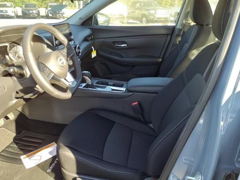 Certified 2025 Nissan Sentra SV w/ All-Weather Package FWD image 5