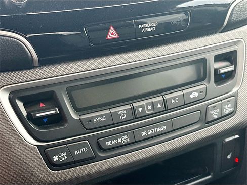 Used 2023 Honda Ridgeline RTL-E image 16